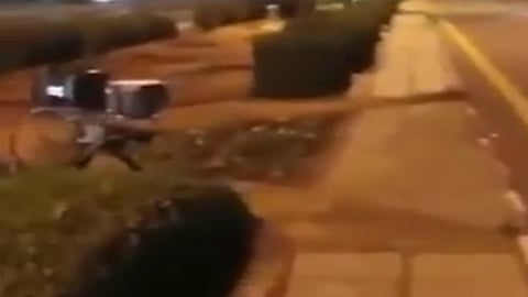 بالفيديو.. شخص يوثّق لحظة اعتدائه على كاميرا ساهر بحائل