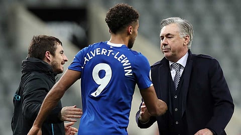 إيفرتون يقتنص فوزًا غاليًا من ملعب نيوكاسل بالدوري الإنجليزي