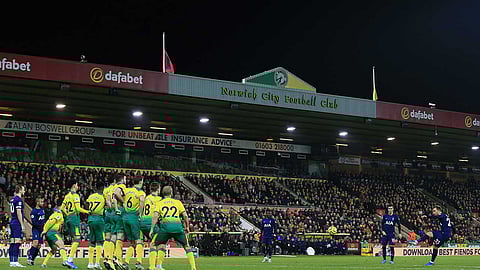 ليستر يعبر ويستهام.. وتوتنهام يتعادل مع نوريتش سيتي