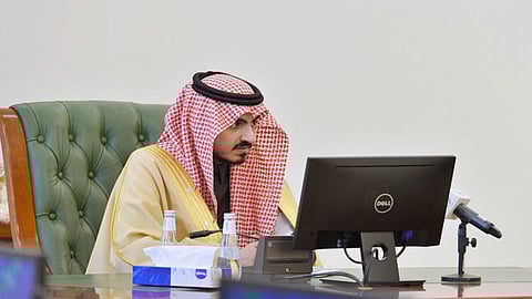 أمير مكة بالنيابة يوجه بتذليل معوقات التنمية والارتقاء بالخدمات المقدمة