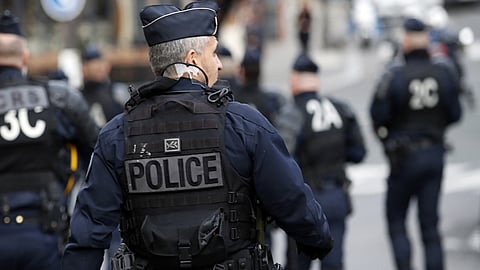 فرنسا تحشد 100 ألف رجل أمن عشية العام الجديد