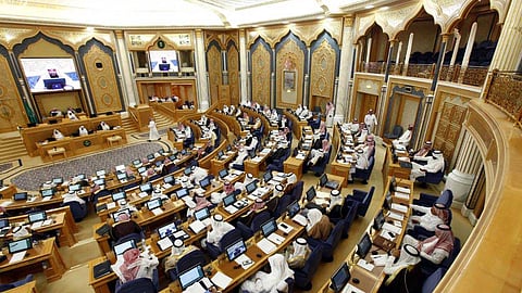 «الشورى» يوافق على مشروع اتحاد اللجان العمالية.. ويوجّه مطالب لـ«الموانئ»