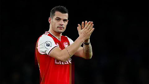 أرتيتا يتمسك ببقاء تشاكا في الأرسنال