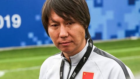 تعيين لي تاي مديرًا فنيًا للمنتخب الصيني