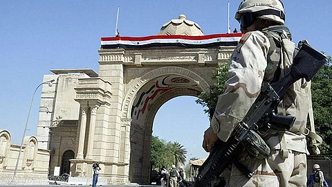 سقوط 3 صواريخ كاتيوشا في محيط المنطقة الخضراء وسط بغداد
