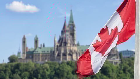 خوفًا من خطر الاحتجاز التعسفي.. كندا تحذِّر مواطنيها من السفر لإيران