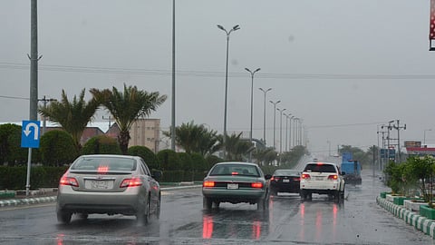الأرصاد: هطول أمطار رعدية مصحوبة برياح نشطة على عدة مناطق .. الخميس