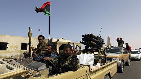 الجيش الليبي يفرض الحظر الجوي على مطار  معيتيقة الدولي