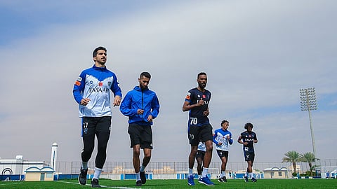 إصابة سالم الدوسري تُربك حسابات الهلال