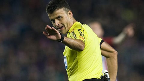 صافرة إسبانية لإدارة لقاء القمة بين النصر والاتحاد