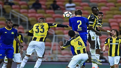 لحظة بلحظة.. الاتحاد يواجه النصر في قمة الجولة الـ14