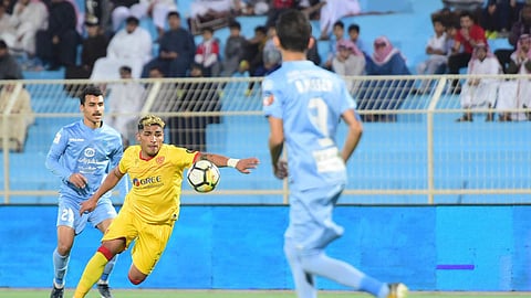 الباطن والقادسية وصراع الوصول إلى صدارة دوري الدرجة الأولى