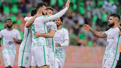 الأهلي يوقف سلسلة انتصارات أبها ويدخل المربع الذهبي