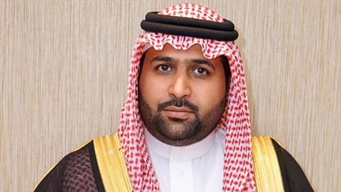 نائب أمير جازان ينقل تعازي القيادة لذوي الشهداء كريري وعتودي وعواجي