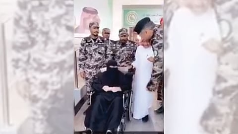 بالفيديو.. واقعة المسنة توثق موقفًا إنسانيًا لرجال أمن المنشآت بالشرقية