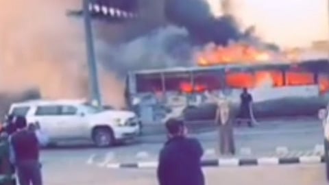 جميع ركاب حافلة الرياض المشتعلة خرجوا بأمان
