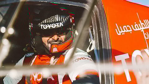 فريق يزيد الراجحي يحتفي بالإنجاز التاريخي في «رالي داكار»