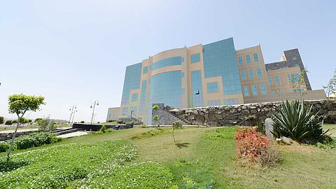 جامعة الملك خالد تنهي إجراءات التحويل الداخلي والخارجي لجميع التخصصات