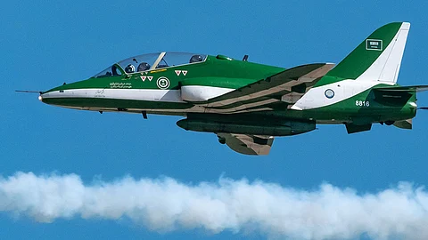 إشادة كويتية بفريق الصقور السعودية المشارك في معرض «الطيران 2020»