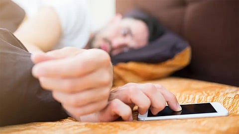 «النمر»: حالة تمنع مرضى «الضغط» من التحدث في الجوال