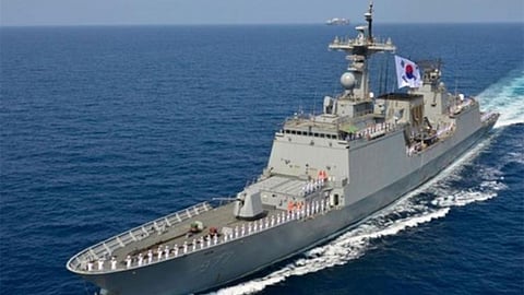 كوريا الجنوبية تنشر قوات لمكافحة القرصنة في مضيق هرمز