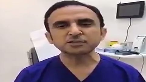طبيب تجميل: منتجات نضارة البشرة أضرارها أكبر من فوائدها