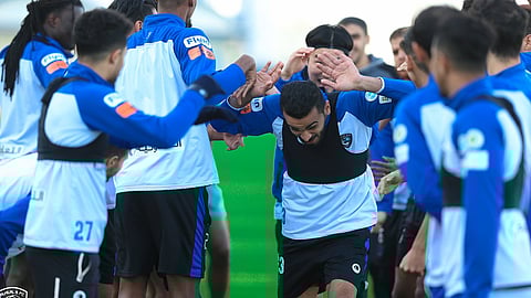 مد الله العليان يشارك في مرانه الأول مع الهلال