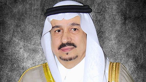 بالصور.. أمير الرياض يدشن مشروعات بـ180 مليون ريال في القويعية