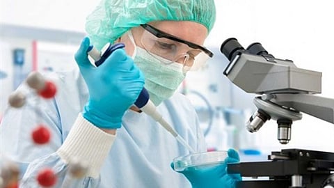 3 فرق بحثية تبدأ تطوير تطعيمات للوقاية من فيروس كورونا