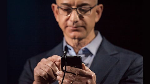 رئيس اتصالات فيس بوك: الاختراق المزعوم لهاتف بيزوس لم يحدث عبر تطبيق واتس آب