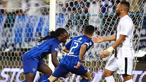 التشكيل الرسمي لمباراة الهلال والشباب