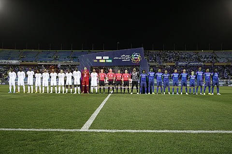 شوط أول سلبي بين الهلال والشباب.. بعد تألق الحارسين