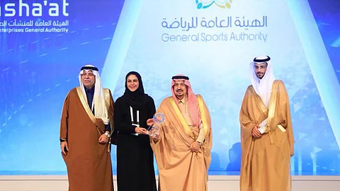 اتفاقية بين الاتصالات و«منشآت» لتهيئة مراكز الابتكار للطلاب ورواد الأعمال رقميًا