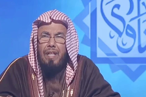 الشيخ المطلق يحذر من أضرار «النسويات» على الفتيات.. وينصح الآباء