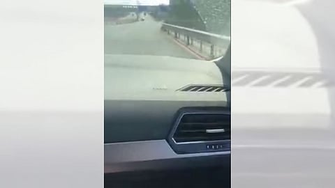 بالفيديو.. عربي يوثِّق تساقط ضحايا كورونا على الطرق السريعة في ووهان بالصين