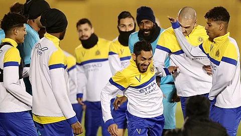 بالفيديو.. لاعبو النصر يرحبون بعبدالعزيز الدوسري على طريقتهم الخاصة