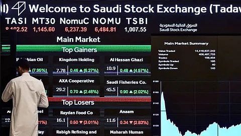 تراجع أسعار النفط والأسواق العالمية تلقي بظلالها على سوق الأسهم