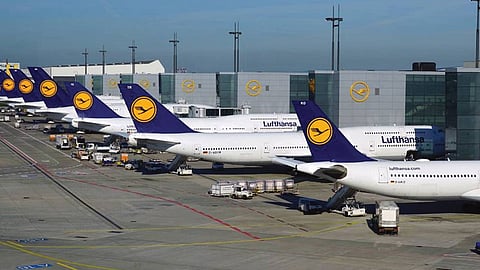بسبب كورونا.. لوفتهانزا تمدد تعليق رحلاتها إلى بكين وشنجهاي حتى 29 فبراير