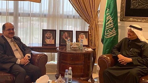وزير الحج يُناقش مع سفير الهند ترتيبات شؤون حجاج ومعتمري بلاده