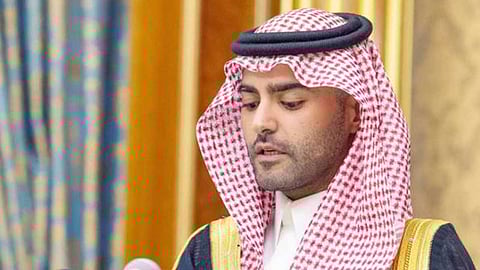 سفير خادم الحرمين في البحرين يلتقي رئيس الكلية الملكية للجراحين بإيرلندا