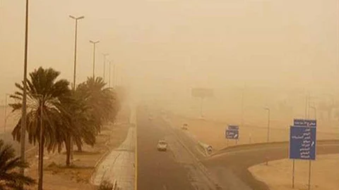 انخفاض الحرارة ورياح مثيرة للأتربة على 5 مناطق بالمملكة.. الأحد