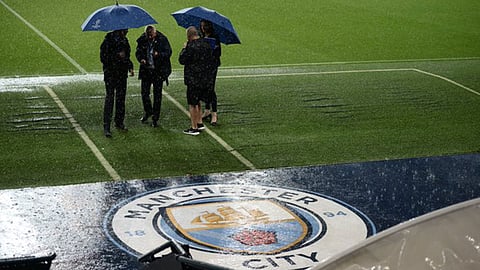 تأجيل مباراة مانشستر سيتي ووست هام بسبب سوء الأحوال الجوية