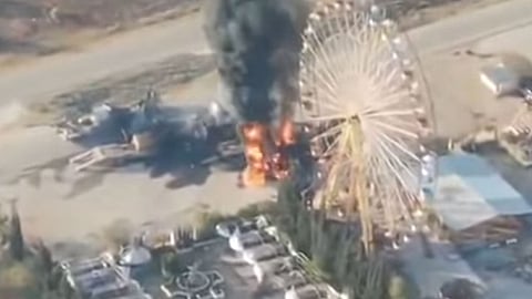 بالفيديو.. لحظة احتراق رتل دبابات تابع لأردوغان عبر قصف سوري
