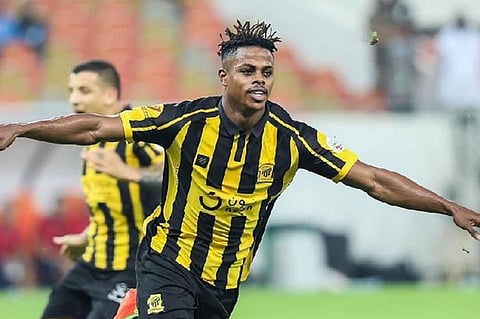 الإتحاد يتجاهل شكوى القادسية بشأن أقساط صفقة هارون كمارا