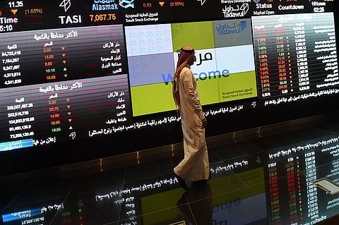 سوق الأسهم السعودية تُغلق متجاوزةً 7836 نقطة في جلسة بداية الأسبوع