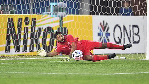 بالفيديو.. «المسيليم» يهدي تصديه لركلة الجزاء لـ«هوساوي»