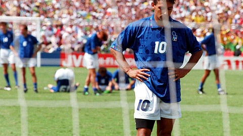 بالفيديو.. «فيفا» يحتفي بيوم مولد الأسطورة الإيطالية «روبرتو باجيو»