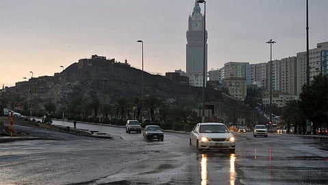 الحصيني يوضح خريطة المناطق المتأثرة بـ«أمطار الأربعاء»