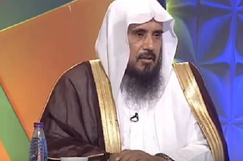 بالفيديو.. الشيخ الخثلان يفند مقولة «الهَدية لا تُهدى»