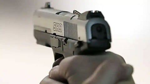 رئيس وزراء إفريقي يواجه اتهامات بقتل طليقته رميًا بالرصاص